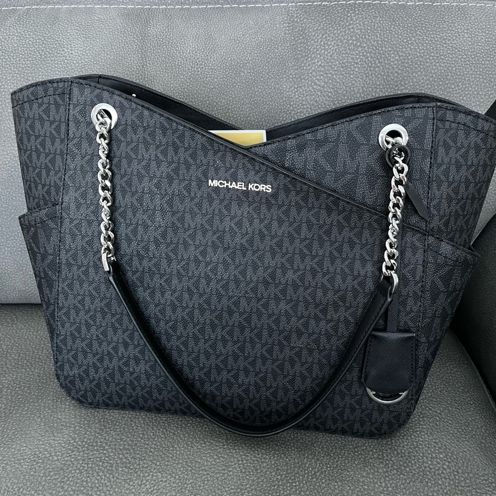 Michael Kors Jet Set Travel Large Chain Shoulder Tote
